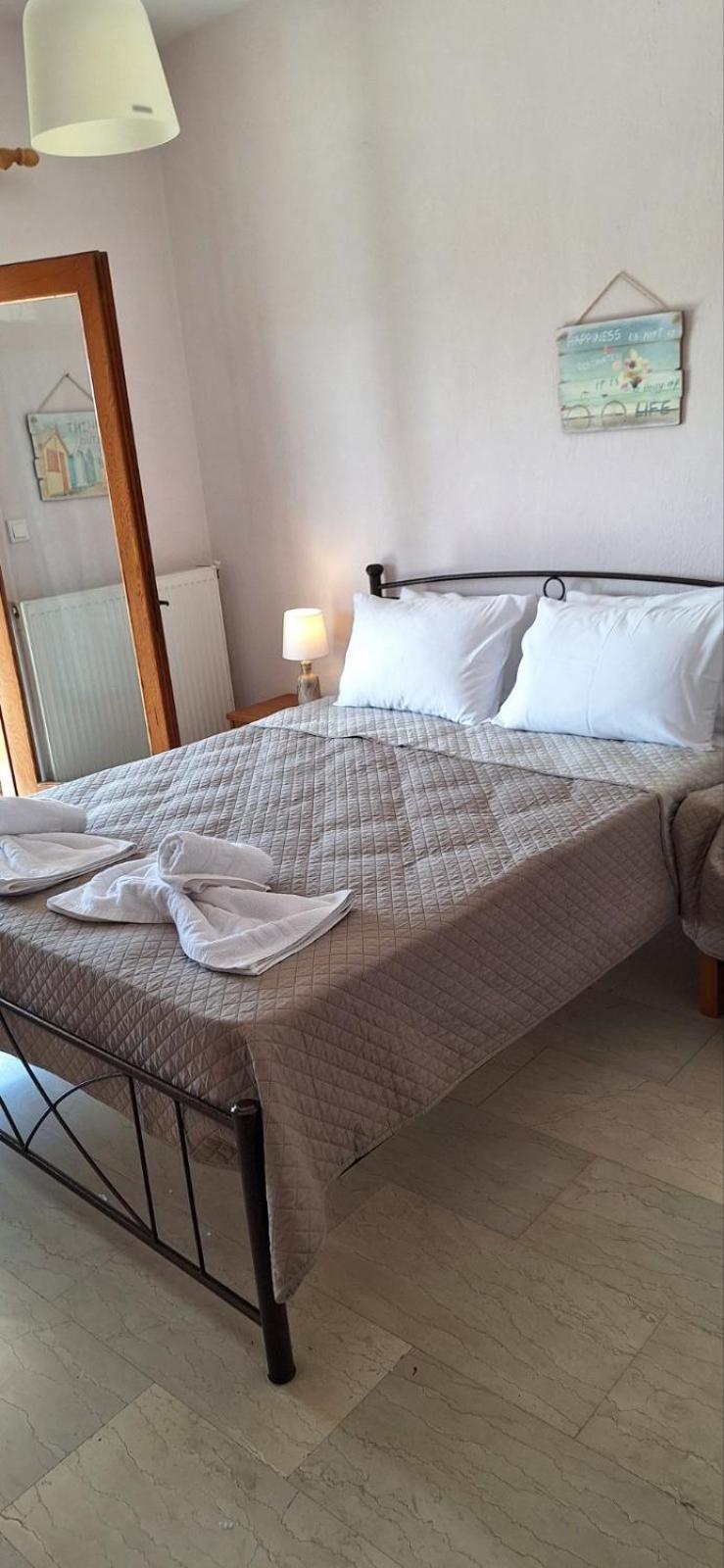 P.A.G Apartments Nea Roda Room photo
